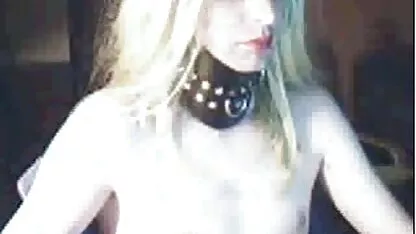 Handjob Jong, harig poesje in erotische soft porno de badkamer.