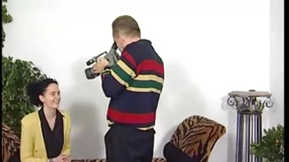 Honkbalknuppel en verschillende speeltjes die korte erotische film bitch betasten in seks chat