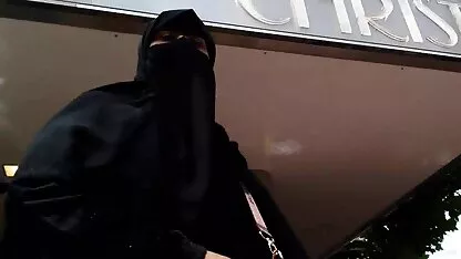 Roodharige dronken meid in erotische tv series kousen wordt geneukt hete kut van haar