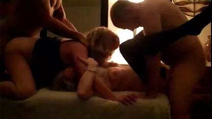 Jonge Aziatische gratis erotische film assfucked een deel van het sperma is dik