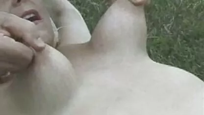 Zwarte kerel neukt erotische porno films twee witte bbw