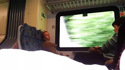 Zuigt erotiche filmpjes en slikt gelukkig
