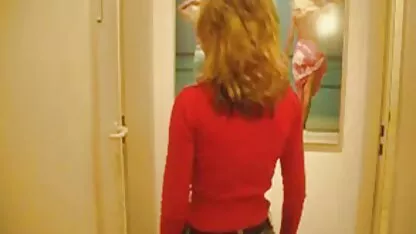 Het meisje met twee mannen erotisch filmpjes in de hoogste graad.