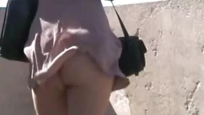 Brunette erotische movie kont neemt lul man in shorn hoed