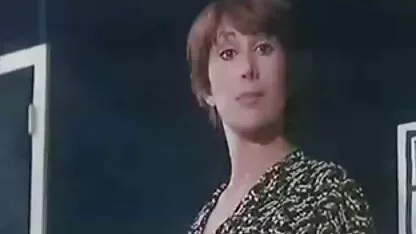 Het meisje erotische soft porno slaagde voor het examen aan de leraar die is strak dankzij aspiratie
