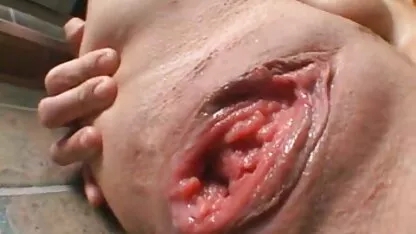 Maak kennis met een meisje dat snel erotische massages films groeit in iets interessants