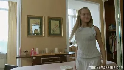 Meid, hard-ass-fucked gratis erotische filmpjes krijgt sperma in de mond